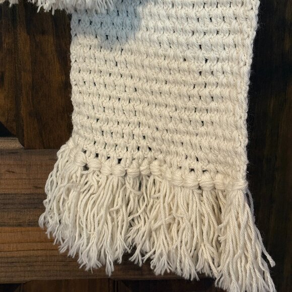 Cozy Cream White Knit Scarf with Fringe - Picture 4 of 6